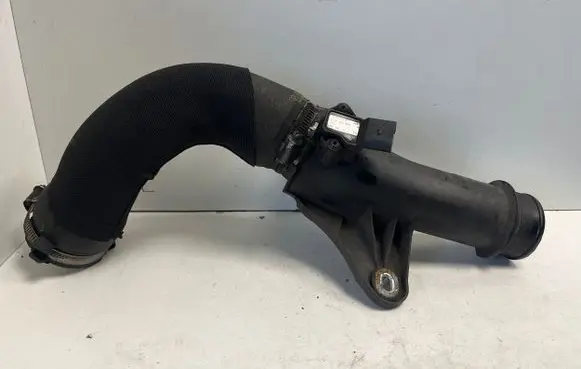 Audi Q5 SQ5 Intercooler hose/pipe 8K0145673E
