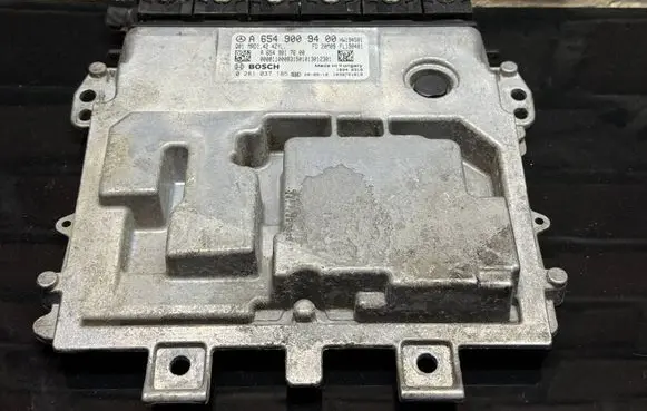 Mercedes-Benz Vito Viano W447 Engine control unit/module A6549009400 0281037185