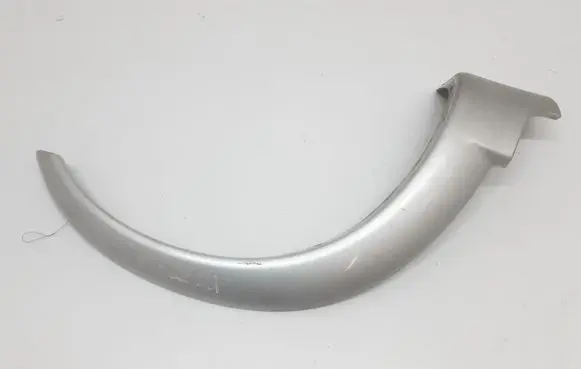 Volvo XC70 Front arch trim 09190878