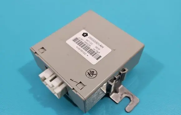 Jeep Compass Central body control module 05033301AH IMPRK1361834
