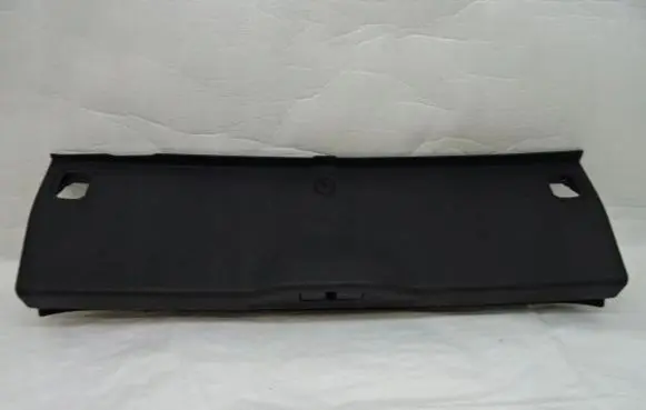 Trunk/boot sill cover protection