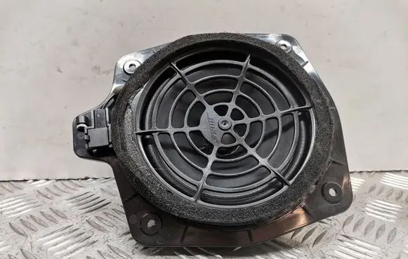 Audi A4 S4 B7 8E 8H Subwoofer speaker 8H0035411B