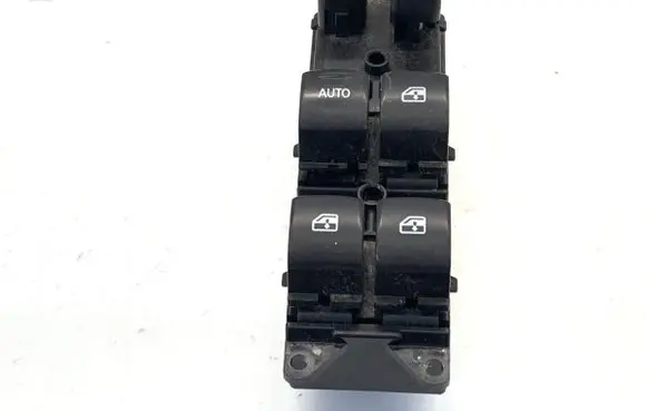 Mitsubishi Outlander Electric window control switch 8608A347