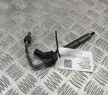 Mercedes-Benz ML W166 Fuel injector A6420701187