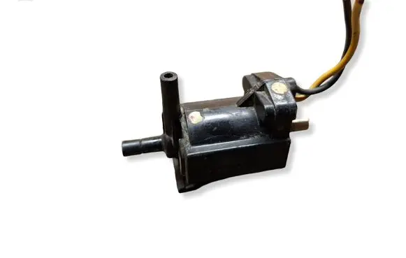 Nissan Terrano Turbo solenoid valve AESU127