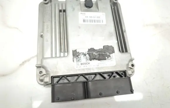 Audi A5 8T 8F Engine control unit/module 04L906021BM 0281030376