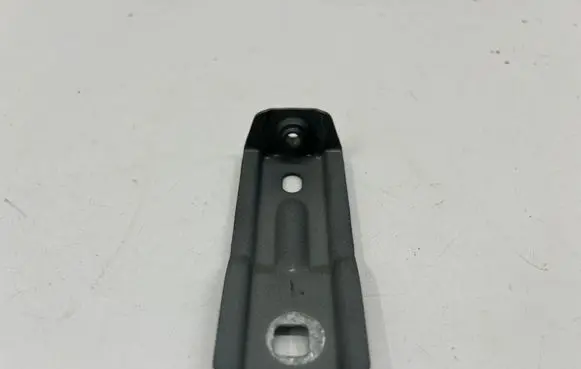 Skoda Kodiaq II Fender mounting bracket