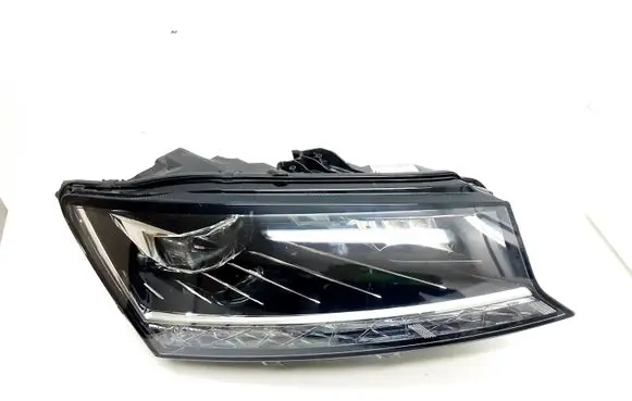 Skoda Fabia Mk3 (NJ) Headlight/headlamp LE17A6402