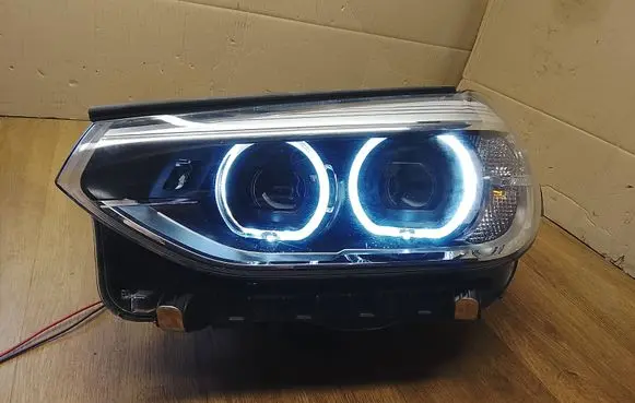 BMW X3 G01 Headlight/headlamp 8739649
