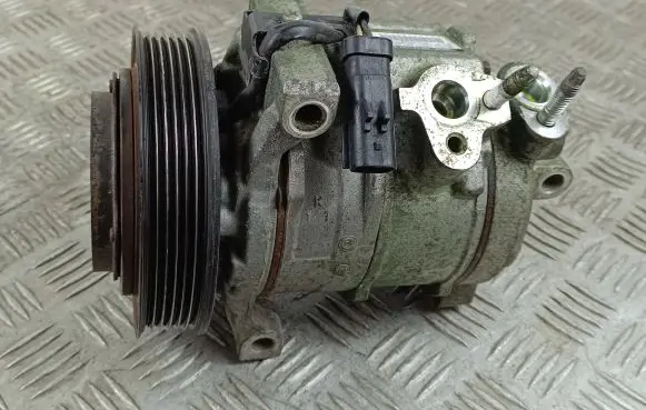 Jeep Grand Cherokee Air conditioning (A/C) compressor (pump) P68202995AA