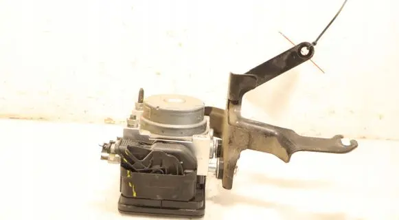 Mazda 2 ABS Pump DB1R437A0