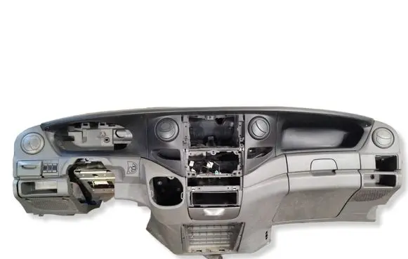 Iveco Daily 5th gen Dashboard 823243437 831601503 5801508461