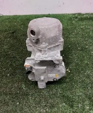 Toyota Auris E180 Air conditioning (A/C) compressor (pump) 0422001031 ES14C 11003416