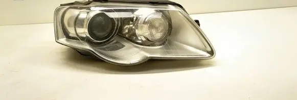 Volkswagen PASSAT B6 Headlight/headlamp