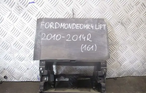 Ford Mondeo MK IV Radio/GPS head unit trim 