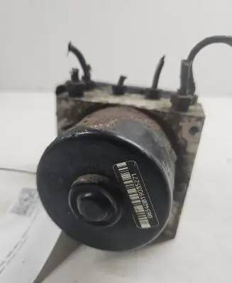 Volkswagen Golf III ABS Pump 3A0907379D
