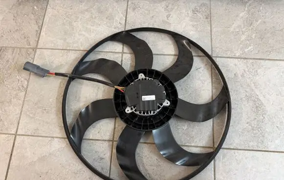 Volkswagen Transporter - Caravelle T7 Electric radiator cooling fan 