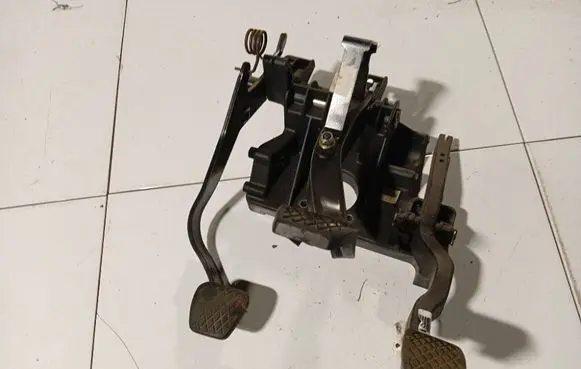 Rover 75 Clutch pedal 