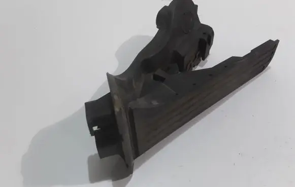 Skoda Superb B6 (3T) Accelerator throttle pedal 1K1723503