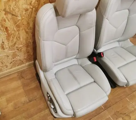 Porsche Macan (95B) Seat set 