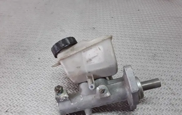 Volvo V70 Master brake cylinder 8646006