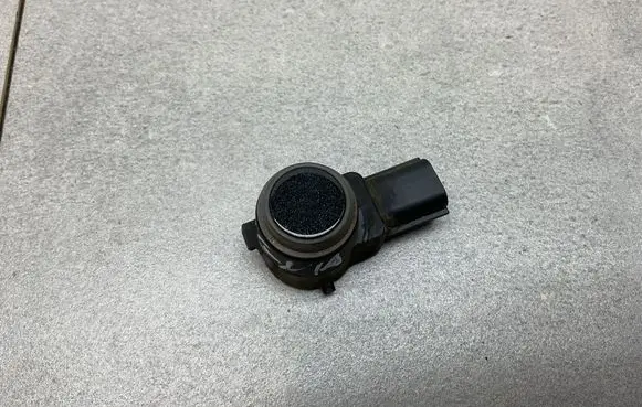 Opel Insignia A Parking PDC sensor 13300764