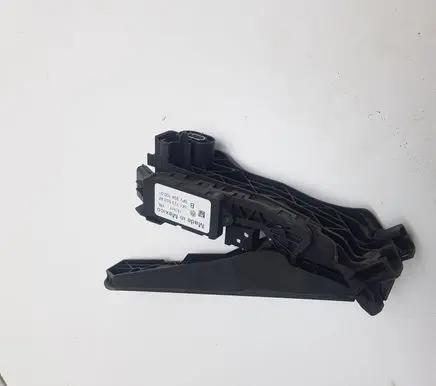 Volkswagen PASSAT B7 USA Accelerator throttle pedal 1K1723503AR 6PV934100