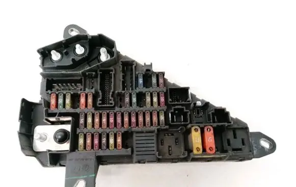 BMW 5 E60 E61 Fuse box set 6906603 6906588-07