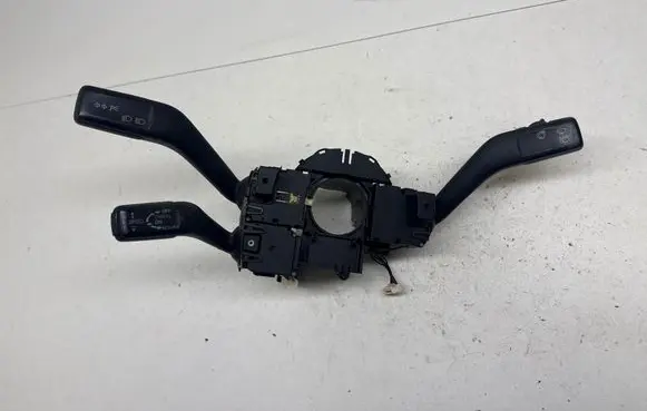Volkswagen PASSAT B6 Wiper turn signal indicator stalk/switch 3C9953507AE 3C9953513B