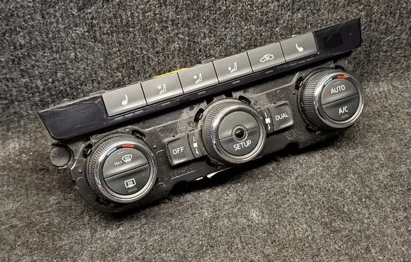 Skoda Octavia Mk3 (5E) Climate control unit 5E0907044L 5HB01128241