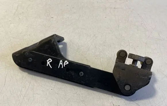 Opel Vivaro Sliding door lower roller guide/hinge 98080758