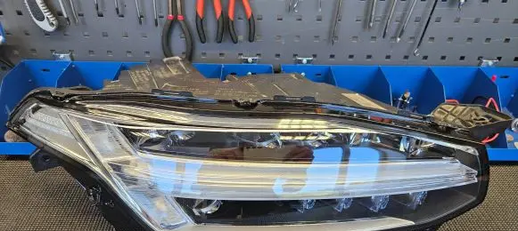 Volvo XC90 Headlight/headlamp 32228297 1907123236 89912602