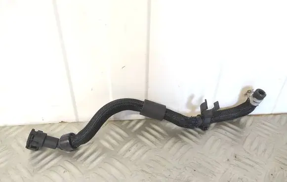 Renault Express Engine coolant pipe/hose 204765062R