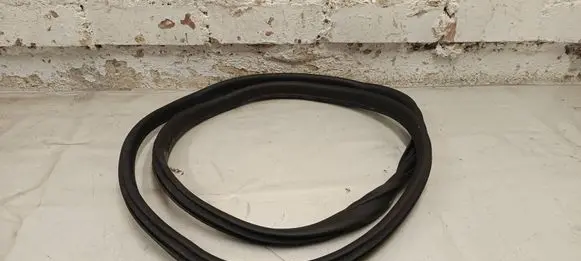 BMW i4 Front door rubber seal 7482945