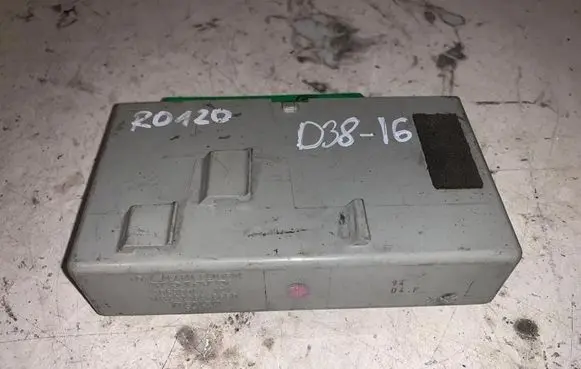 Volvo V40 Door central lock control unit/module 30630081