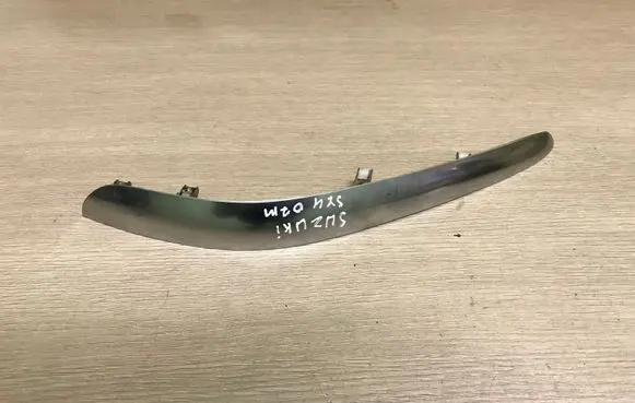 Suzuki SX4 Panel trim 7385180J1