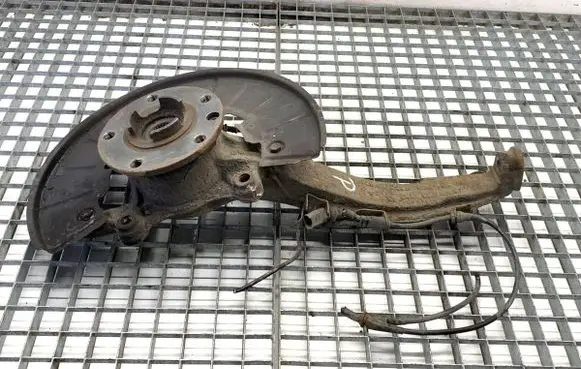 Audi Q7 4L Front wheel hub spindle knuckle