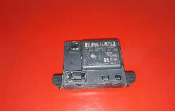 Mercedes-Benz Sprinter W906 Door control unit/module A9068204026 00005226