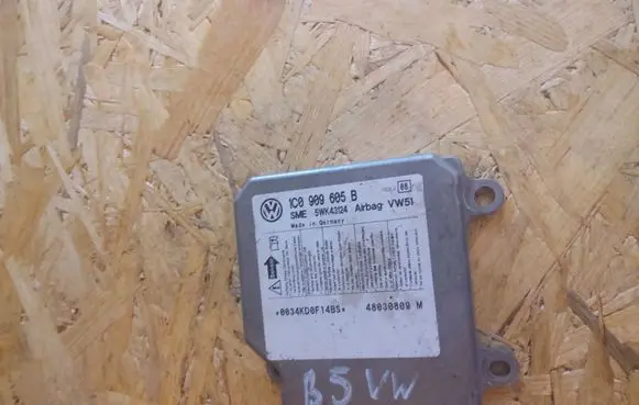 Volkswagen PASSAT B5.5 Airbag control unit/module 1J0909605B 5WK43124