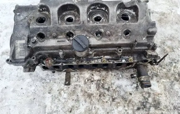 Engine head