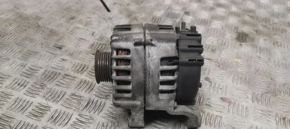 BMW 3 E90 E91 Generator/alternator 7802261