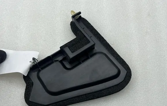 Suzuki Vitara (LY) Fender foam support/seal 7237554P0