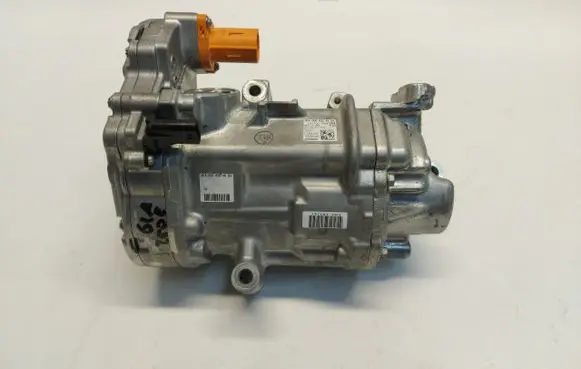 Mercedes-Benz GLA H247 Air conditioning (A/C) compressor (pump) A0008304604-jlk01