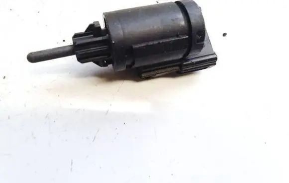 Volkswagen Golf IV Brake pedal sensor switch 3b0945511c 19322010