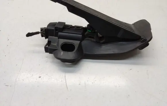 Audi A3 S3 8P Accelerator throttle pedal 1K2723503 1K2723503J 6PV008745