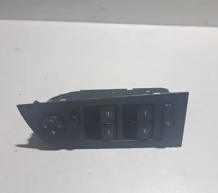 BMW 1 E82 E88 Electric window control switch 9155524