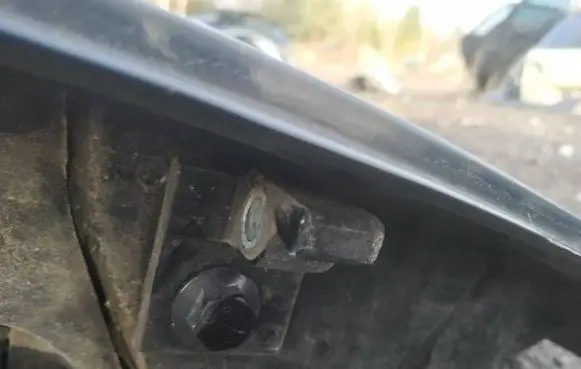 Alfa Romeo 159 Rear door lower hinge