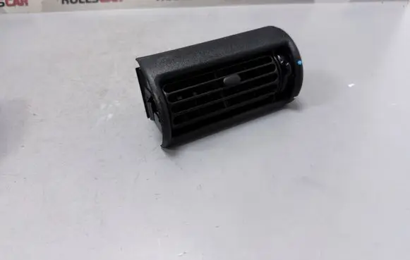 Land Rover Freelander Dashboard side air vent grill/cover trim MWC4078