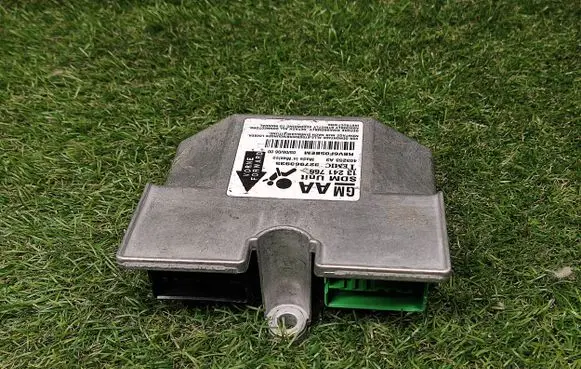 Opel Zafira B Airbag control unit/module 13241766