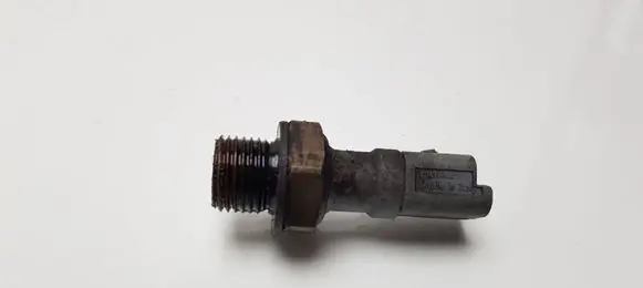 Citroen C5 Oil pressure sensor 